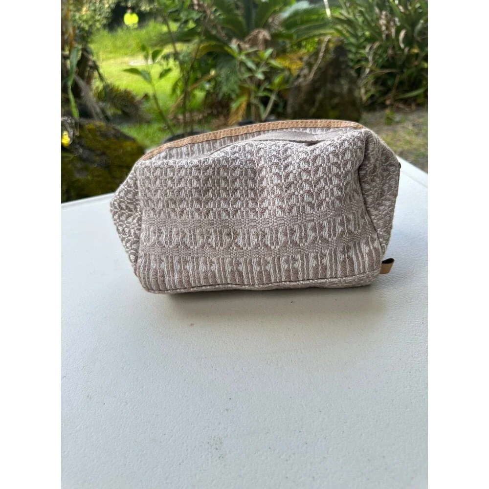 NWOT Thirty-One Gifts Canyon Weave Geometric Bohemian Expanding Travel Case